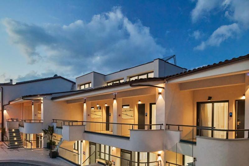 Melite Luxury Rooms & Apartments Paliouri Ngoại thất bức ảnh